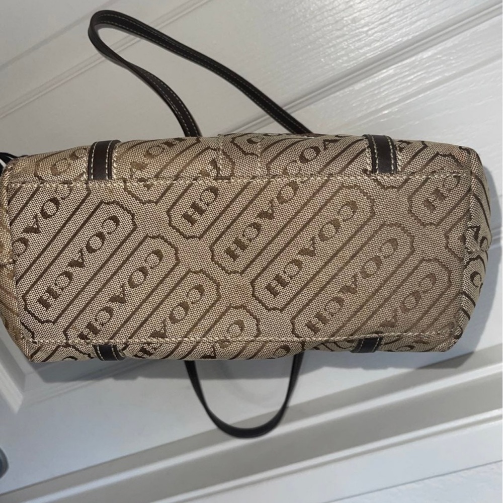 Brown Coach Shoulder Bag - Picture 3 of 4